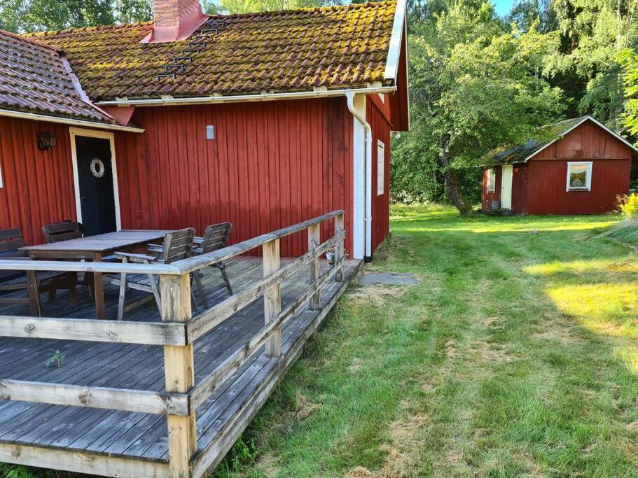 Trevligt Torp I Vacker Natur Меллеруд Экстерьер фото